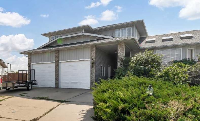 New property listed in Redcliff, Redcliff
